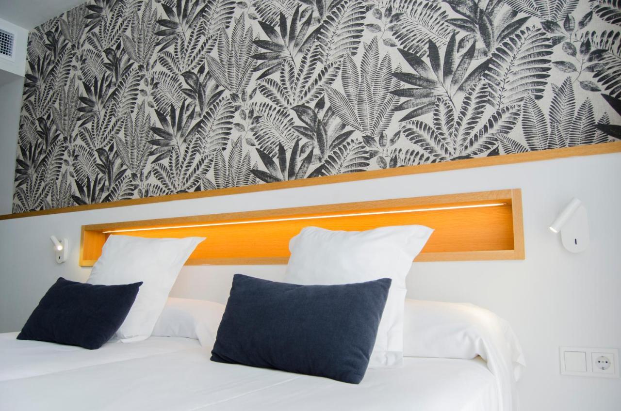 Hotel Anfora Ibiza Эс-Кана Экстерьер фото